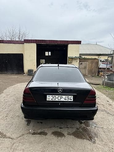 vaz 2107 panel: Mercedes-Benz C 180: 1.8 l | 1997 il Sedan — 3