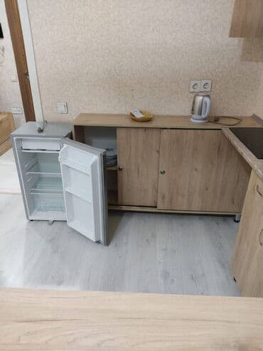 kesle kiraye: Sumqayıt Bağça şəhər kompleksində, 7 mərtəbəli binanın 2 mərtəbəsində — 2