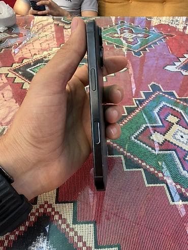 iphone 18 pro qiymeti: IPhone 16 Pro, 128 GB, Yaşıl — 9