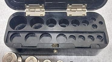 Alət dəstləri: Tərəzi daşlırı sovet istehsalı, çox yaxşı vəziyyətdədir. Material — 6