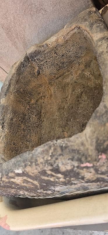 Горшки для растений: Su daşı İrəvandan gəlib o vaxtı əl ilə yonulub laqunda yox.7L su — 5