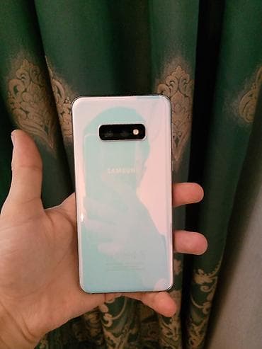 samsung yeni: Samsung Galaxy S10e, 128 GB, rəng - Ağ, Simsiz şarj — 1
