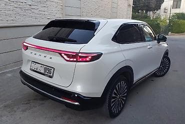 spoiler satisi: Honda HR-V: 0.1 l | 2023 il Krossover — 4