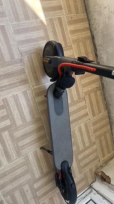 elektron samokat: İşlənmiş Elektrik samokat 8", 251 - 350 Vt, 26 - 35 km/s, Ünvandan götürmə — 9