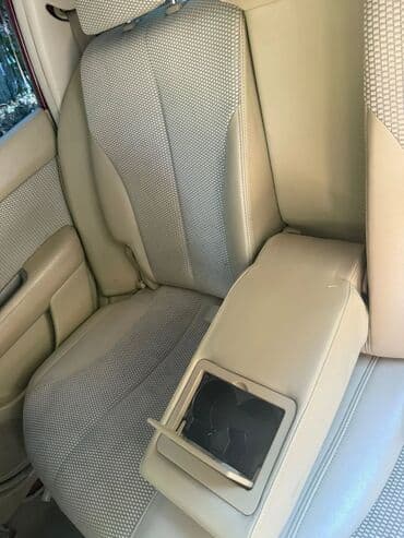 дом на колесах turbo az: Tünd qırmızı rəngli Nissan Tiida avtomobili, gündəlik istifadə üçün — 4