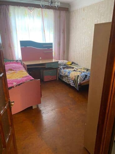 9 ci mikrorayon satilan evler: Bakı, 3 otaqlı, Köhnə tikili, m. Əhmədli, 82 kv. m — 3