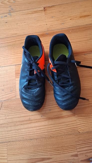 Uşaq futbol buçları – Nike - Model: Nike uşaq futbol butsı (bağcıqlı)