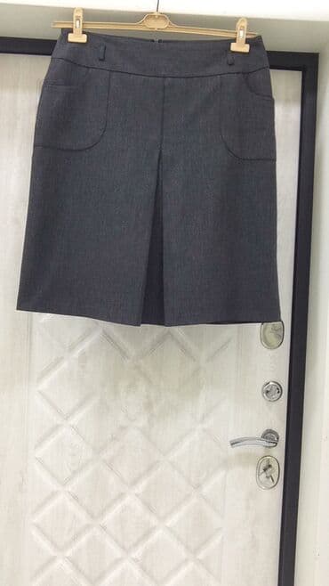 trapes qadın ətəkləri: Yupka Qalindi 46-48 razmerdi 9azn satilir
(54azn almisam las veqasdan — 1