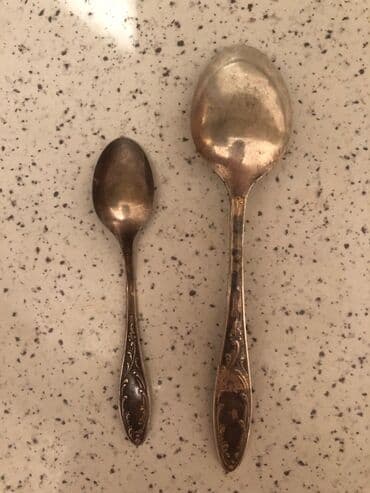yuxuda sınıq qab gormek: Salam 12 eded boyuk temiz gumus qasiq ( qedimi gumus) 5 eded balaca — 2