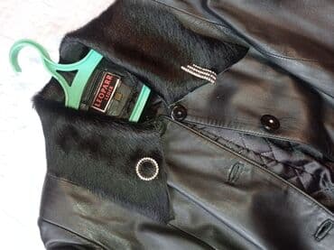 Digər qadın geyimləri: Layka plas,razmer xl . qiymet 24
25 AZN, — 3