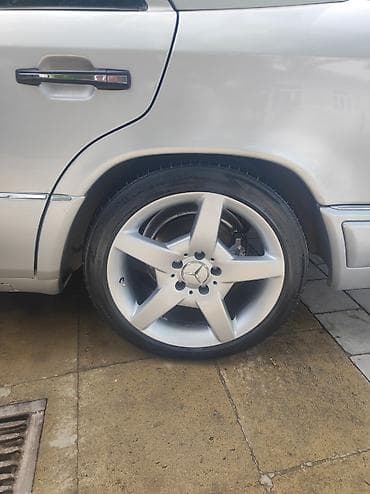 reno megan ehtiyat hisseleri: Mercedes-Benz sedan, gümüş rəng. r17 kasmetkaya əladl heçbir problemi — 2