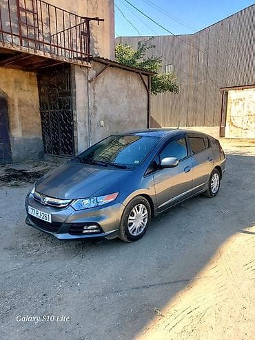 Honda Insight: 1.3 l | 2014 il Hetçbek lalafo.az -da Honda Insight: 1.3 l | 2014 il Hetçbek