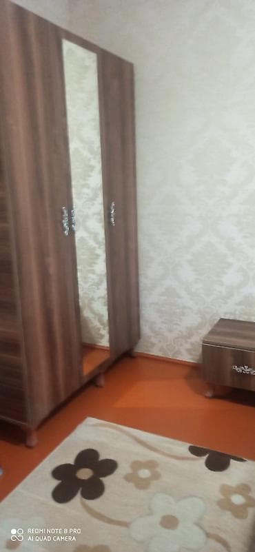 8 km Vosmoyda Naxcivanskiy kucəsi 9\2 mərtəbəsi 3 otaqlı orta təmirli — 4