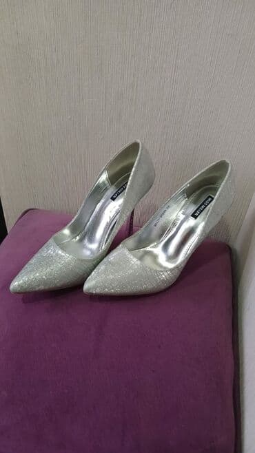 туфли новая не одевала не разу: Туфли, Размер: 38, Новый — 4