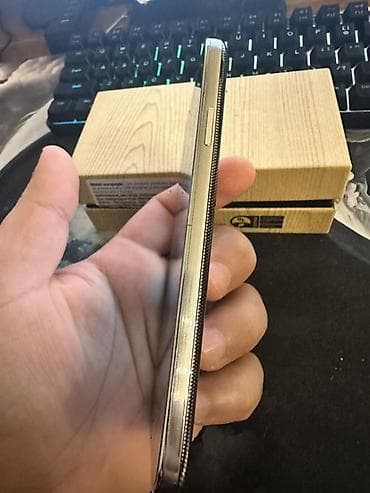 Foto və videokameralar: Samsung Galaxy S4, 16 GB, Sensor — 3