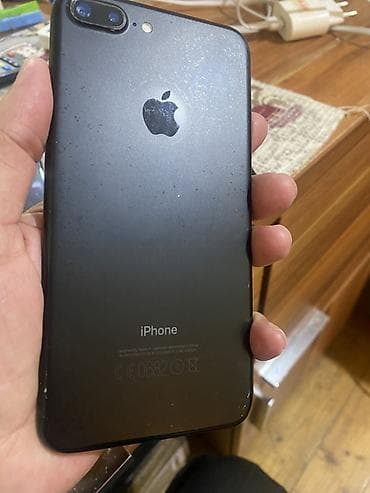 iphone 11 kamera: IPhone 7 Plus, Qara, Barmaq izi — 1