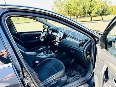 vaz 2107 2003: Renault Laguna: 1.5 l | 2008 il 450500 km Sedan — 8