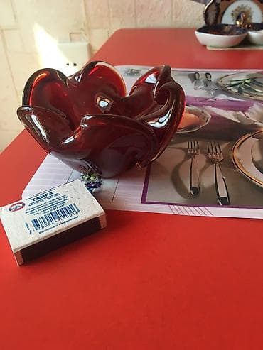 Sovet dövründe xaricde alınmış dekor külqabı. Qiymet sondur lalafo.az -da Sovet dövründe xaricde alınmış dekor külqabı. Qiymet sondur
