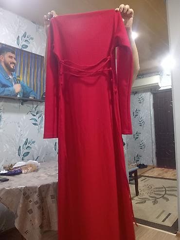 Женская одежда: 50 manata endirimle alinib cemi 2 defe geyinilib razmer uygun — 2