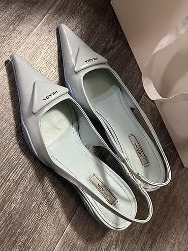 Tuflilər: Prada qadın ayaqqabısı – slingback, uclu burunlu model - Rəng: açıq — 1