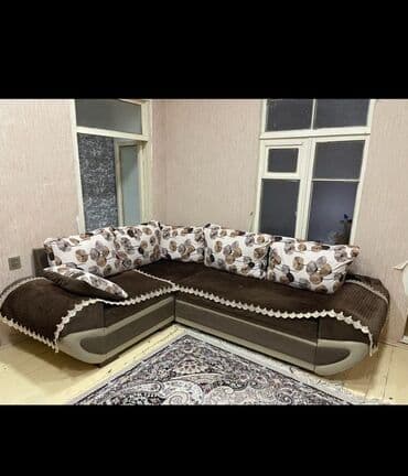 mətbəx masası: Divan satilir 190 azn açılır bazalidi unvan mastaga vusqa2Masa 6stul — 3