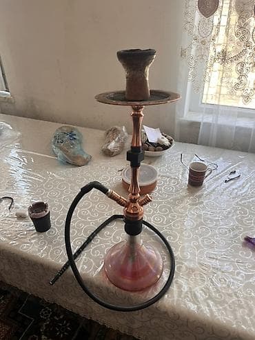 Misdən gövdəli nərgizə dəsti Xüsusiyyətlər: - Gövdə: parlaq mis — 1