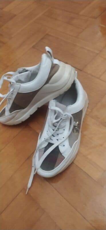 eqa shoes qarayev unvan: Ayaqqabi — 1