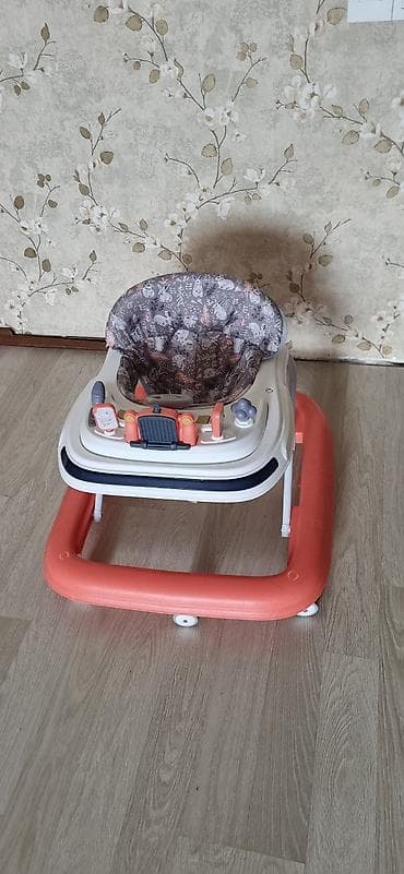 işlənmiş arisdon: Uşaq xərəkçisi (xodunok) az işlənmiş. - Rəng: ağ/göy-boz üst hissə — 2