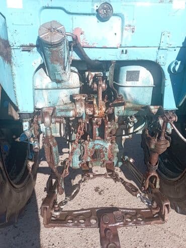 qosqu: Belarus traktoru – MTZ seriyası - Rəng: mavi - Quruluş: kabinalı — 8