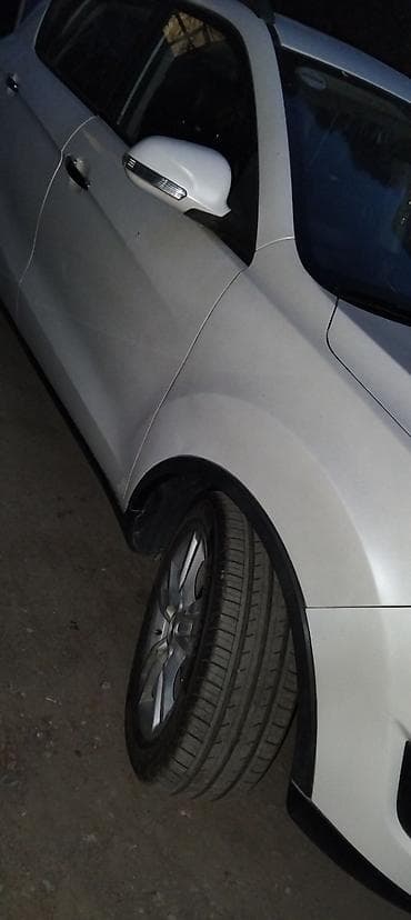 changan eado 2015: Changan CS35: 1.6 l | 2015 il 160 km Krossover — 7