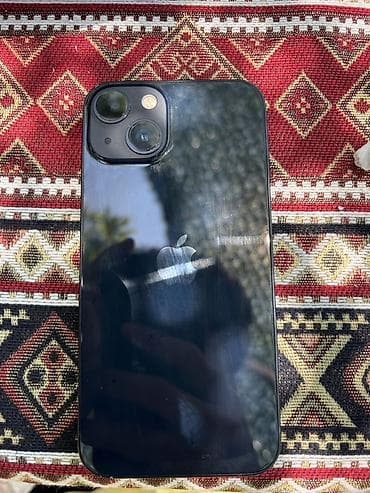e 72: IPhone 13, 128 GB, Qara, Face ID — 1