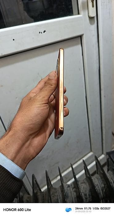 ıphone 16 plus: Honor X9d, rəng - Qırmızı — 4