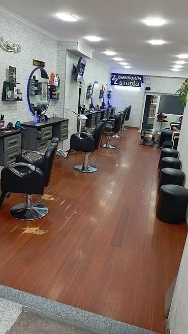 daya isi: Bərbərim Studio – kişi salonu üçün xidmətlər - Peşəkar kişi saç — 1