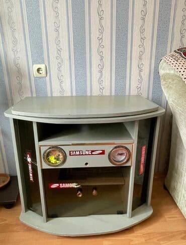 телевизор 165 см: Telvizor altlığı — 2