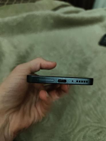 Video oyunlar və konsollar: Xiaomi Redmi smartfon - Arxa kamera sistemi: 108MP əsas kamera (AI — 3