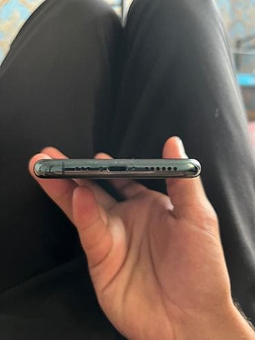 IPhone 11 Pro, Matte Midnight Green, Face ID — 5