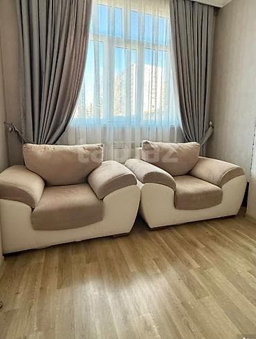 Mebel: Mebel dəsti – 3 yerlik divan + 2 ədəd kreslo qiyməti 260 manat cuzi — 1