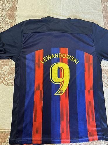 Barcelona futbol köynəyi razmeri m üçün — 2