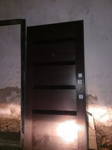 qapi satilir: Dəmir seyf giriş qapısı – komplekt qapı Rusiyadan gəlmədir. sadəcə — 2