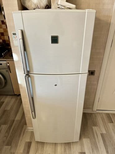 Mikserlər: 2 qapılı Sharp Soyuducu Satılır, rəng - Ağ — 1