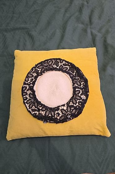 material: Cox gozel,çox zerif,dəbli krujevali beret.Xaricden,bahali butikden — 2