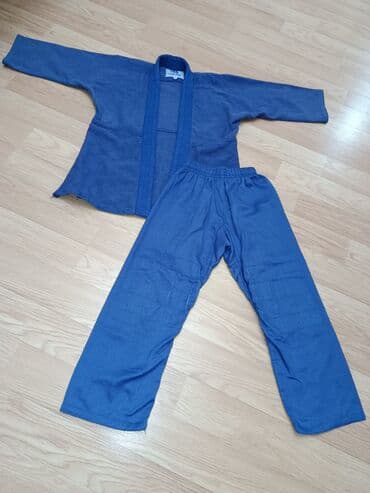 Cüdo geyimi (kimono) – göy rəngdə iki hissəli dəst. - Üst: qalın lalafo.az -da Cüdo geyimi (kimono) – göy rəngdə iki hissəli dəst. - Üst: qalın