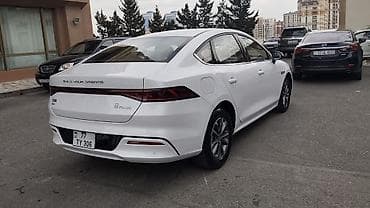 sedan maşın: BYD Qin Plus: 1.5 l | 2024 il 6160 km Sedan — 2