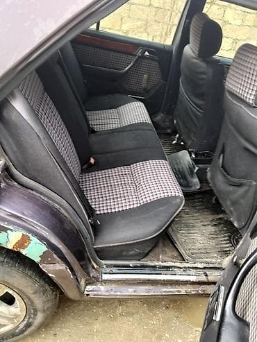 bmw 320 94: Mercedes-Benz E 200: 2 l | 1994 il Sedan — 10