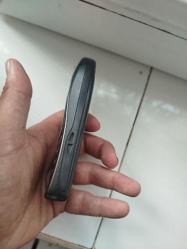 samsung j2 batarya orjinal: Nokia rəng - Qara, Düyməli — 3