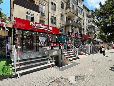 Memar Əcəmi metrosuna yaxın, əsas yolda, Əcəmi Mall-un yanında, ümumi