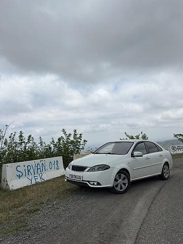 kia sorento kredit: Daewoo Gentra: 1.5 l | 2014 il Sedan — 4