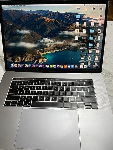 İşlənmiş Apple MacBook, 15.4 ", Intel Core i9, 512 GB