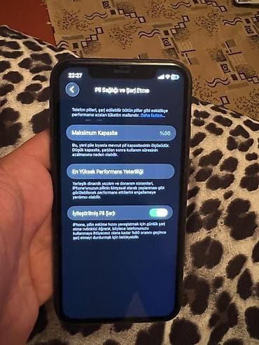 irsad iphone 11: IPhone 11, 128 GB, Qara, Face ID — 2