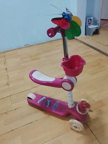 Uşaq skuterı – 3 təkərli, itələmə qolulu model işıqlı tekerler -